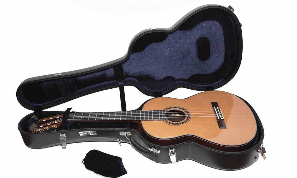 Klassische Gitarre im Visesnut Active Series Koffer