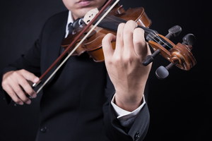 violin hands